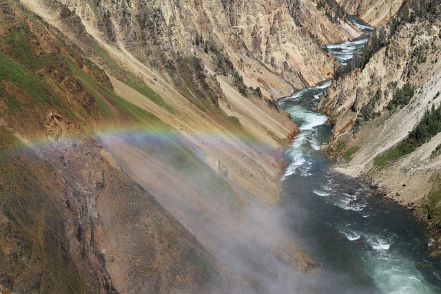 Kayaking Wyoming: Explore River Adventures & Cultural Treasures